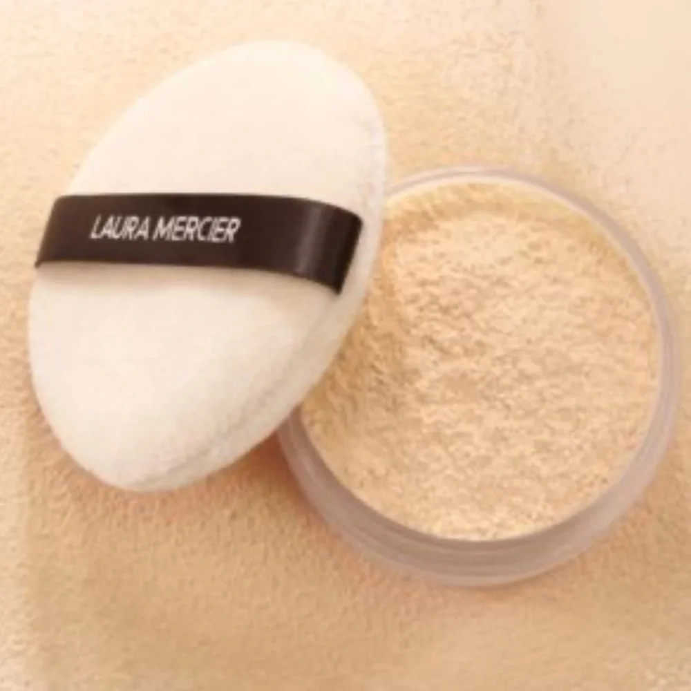 Laura Mercier Velour Puff